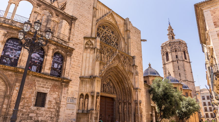 la-cathédrale-et-le-miguelete-valence
